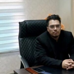 مشاور حقوقی و وکیل دادگستری